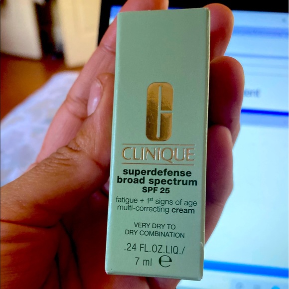 clinique superdefense broad spectrum spf 25